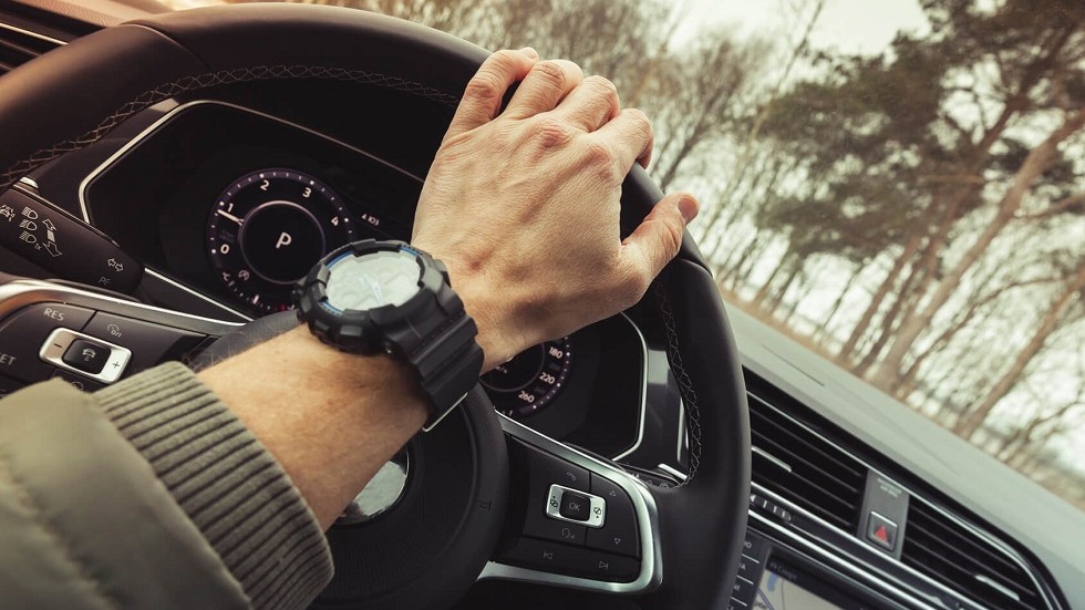 Les commandes au volant des automobiles Ornikar